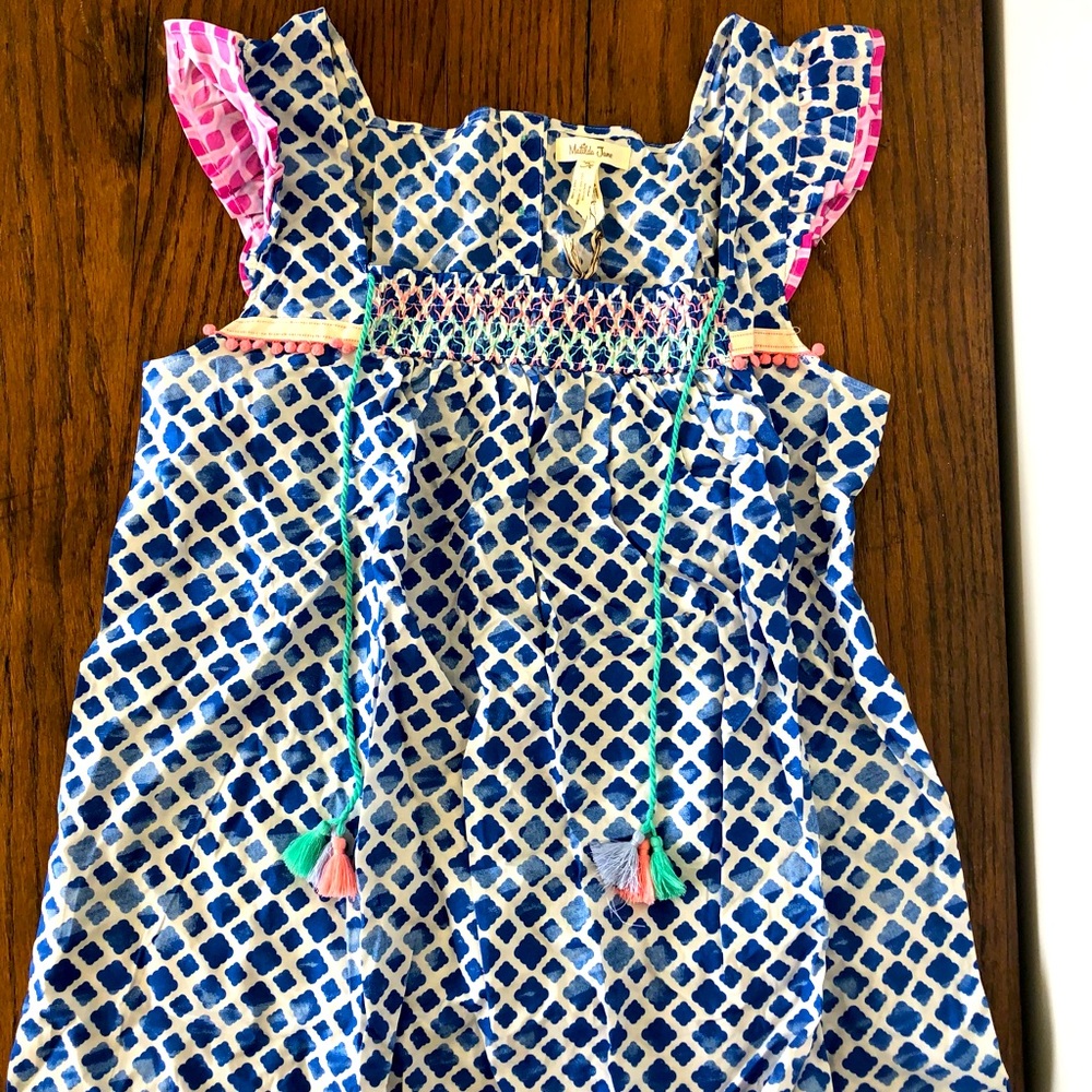 New w/ tags. Womens Matilda Jane top. Size medium. Black & white.